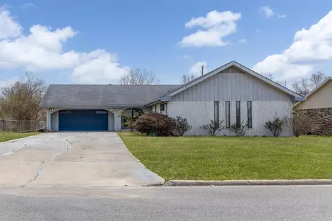 1802 Crouch St, Bentonville, AR 72712