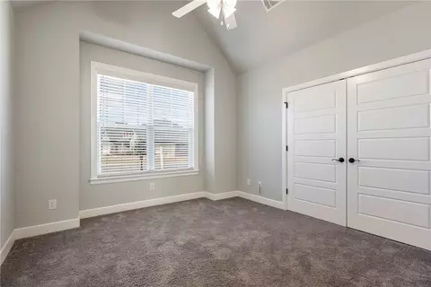 Bedroom - 931 Red Maple St, Centerton, AR 72719 photo 5 of 13
