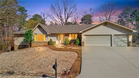 6 Banbury Ln, Bella Vista, AR 72714