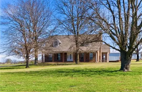 2164 S Hunt Ln, Fayetteville, AR 72701