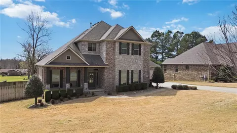 5125 Sagely Ln, Fayetteville, AR 72703