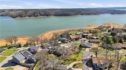 View/Area - 16602 N Willow Dr, Rogers, AR 72756 photo 5 of 7