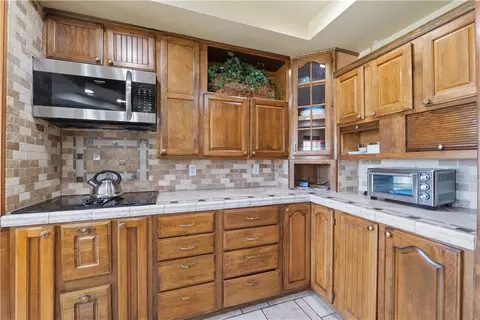 Kitchen - 16602 N Willow Dr, Rogers, AR 72756 photo 1 of 5