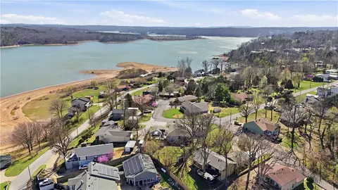 View/Area - 16602 N Willow Dr, Rogers, AR 72756 photo 4 of 7