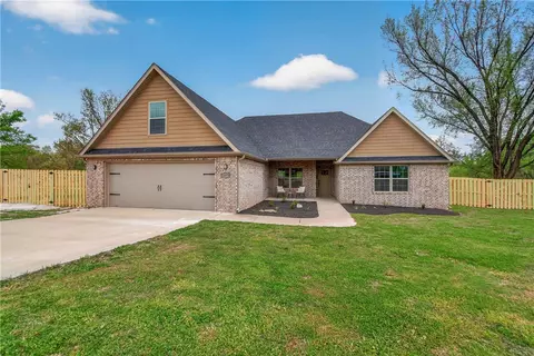 10078 Fair Ln, Springdale, AR 72762