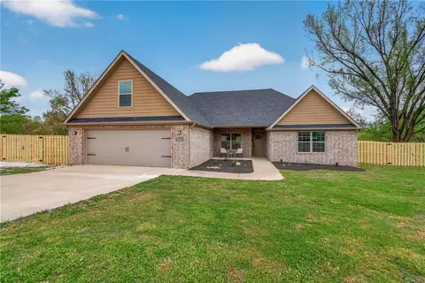 10078 Fair Ln, Springdale, AR 72762