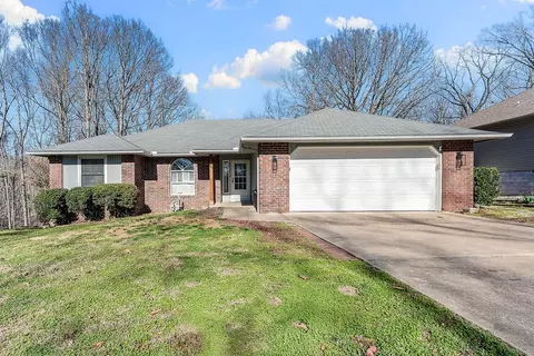 67 London Dr, Bella Vista, AR 72715