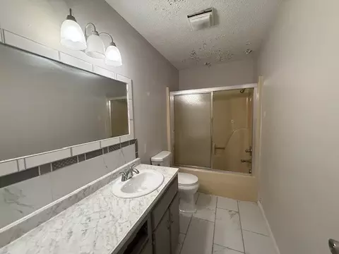 Bath - 66 W Walker Dr, Dover, AR 72837 photo 1 of 1
