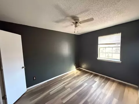 Bedroom - 66 W Walker Dr, Dover, AR 72837 photo 1 of 2