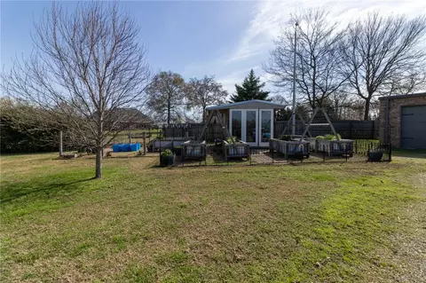 Exterior - 1237 Waterfront Rd, Alma, AR 72921 photo 10 of 13