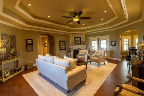 Living - 1237 Waterfront Rd, Alma, AR 72921 photo 1 of 4