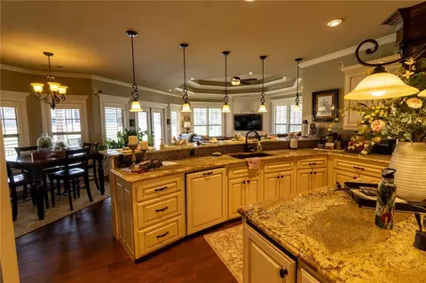 Kitchen - 1237 Waterfront Rd, Alma, AR 72921 photo 3 of 4