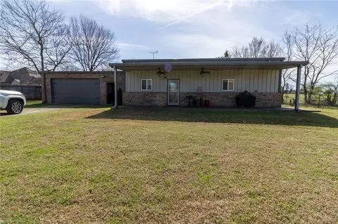 Exterior - 1237 Waterfront Rd, Alma, AR 72921 photo 11 of 13