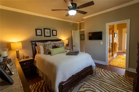 Bedroom - 1237 Waterfront Rd, Alma, AR 72921 photo 6 of 8