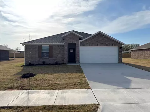 551 Colorado St, Farmington, AR 72730