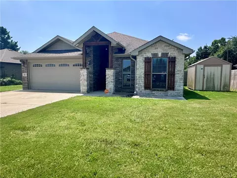 821 63rd Ave, Bentonville, AR 72713