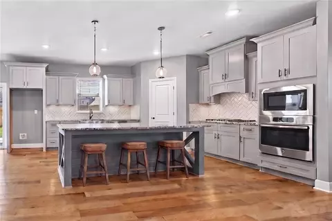 Kitchen - 1051 Silver Maple St, Centerton, AR 72719 photo 1 of 3