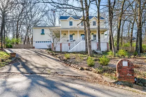 3235 E Charing Cross, Fayetteville, AR 72703