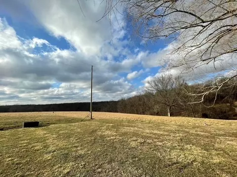 439 Crossing Rd, Stella, MO 64867 photo 2