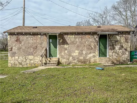 399 N College Ave, Yellville, AR 72687