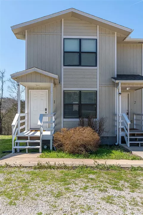 45 Blue Water Dr #1, Holiday Island, AR 72631