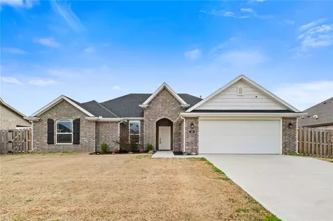 60 N Manhattan Way, Fayetteville, AR 72704