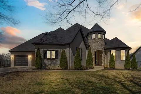 3364 Sagely Ln, Springdale, AR 72764