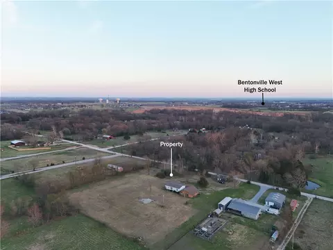 12658 Bullock Rd, Bentonville, AR 72712