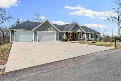 1 Burwell Dr, Bella Vista, AR 72714