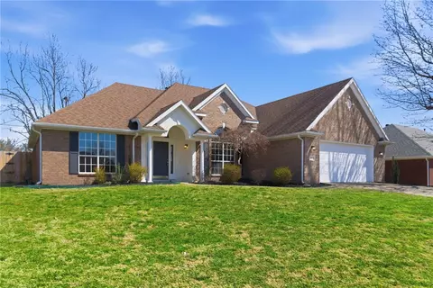 Exterior - 4465 Warwick Cv, Springdale, AR 72762 photo 2 of 5