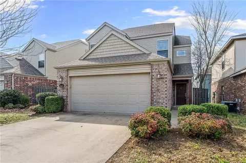 2665 N Arroyo Ave, Fayetteville, AR 72703