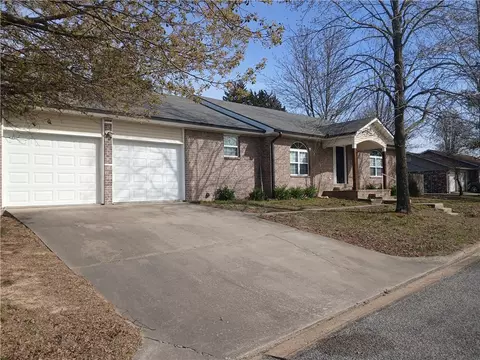 503 Locust St, Berryville, AR 72616