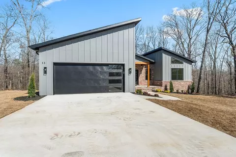 13 Horncastle Dr, Bella Vista, AR 72714