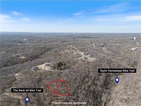 5 Grimsby Ln, Bella Vista, AR 72714
