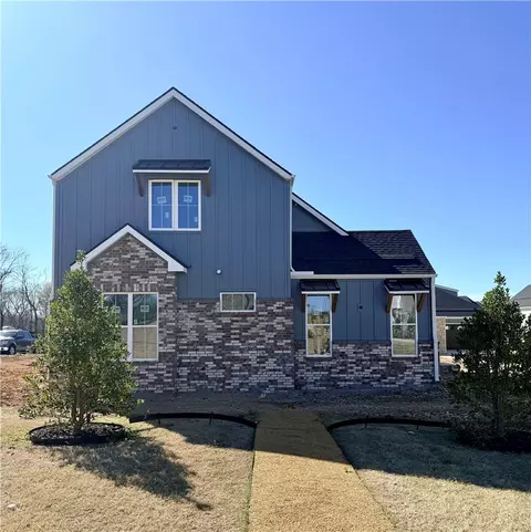 3508 SW Scoggins Rd, Bentonville, AR 72713