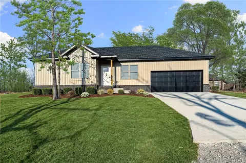 37 Wishaw Dr, Bella Vista, AR 72715