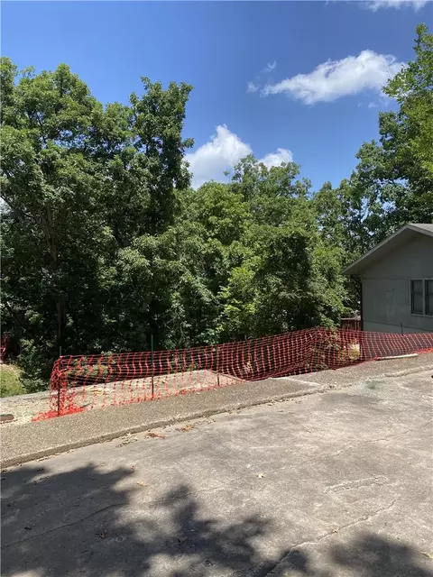 6 8 Gail Ln, Bella Vista, AR 72715