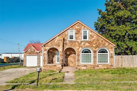 609 S Main Ave, Lincoln, AR 72744