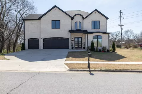 4281 W American Dr, Fayetteville, AR 72704