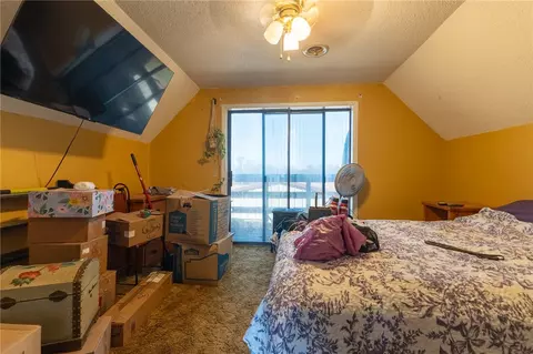 Bedroom - 9628 Ruby Hall Rd, Gentry, AR 72734 photo 1 of 2