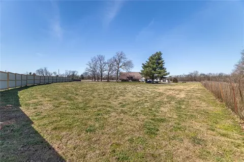 Exterior - 9628 Ruby Hall Rd, Gentry, AR 72734 photo 8 of 12