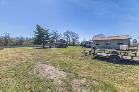 Exterior - 9628 Ruby Hall Rd, Gentry, AR 72734 photo 10 of 12