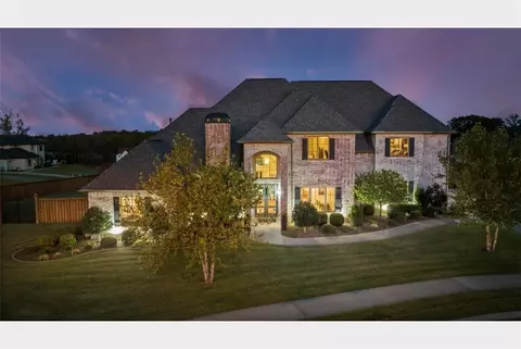 4301 S Scissortail Dr, Bentonville, AR 72713