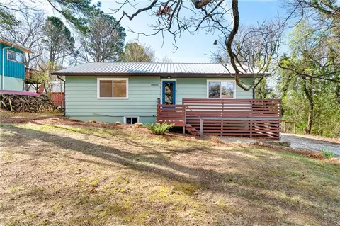 515 W Holly St, Fayetteville, AR 72703