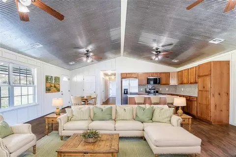 17712 Beav O Rama Rd, Fayetteville, AR 72703