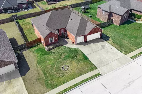 520 Coopers Farm Rd, Centerton, AR 72719