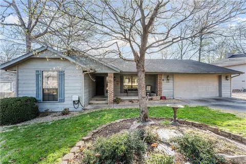 22 Lavendon Circle Dr, Bella Vista, AR 72714