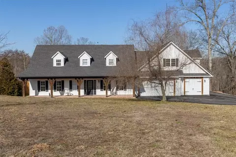 11174 Pumpkin Hill Dr, Bentonville, AR 72712