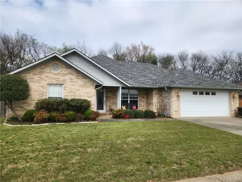 109 Peachtree, Clarksville, AR 72830