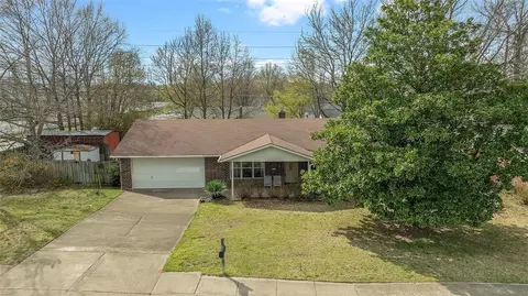 1300 Silent Grove Rd, Springdale, AR 72762